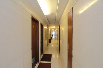 Nida Lapangan Petisah Hotel 2*