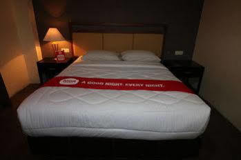 Hotel Nida Lapangan Petisah 2*