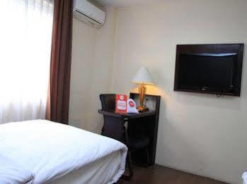 Hotel Nida Lapangan Petisah 2*