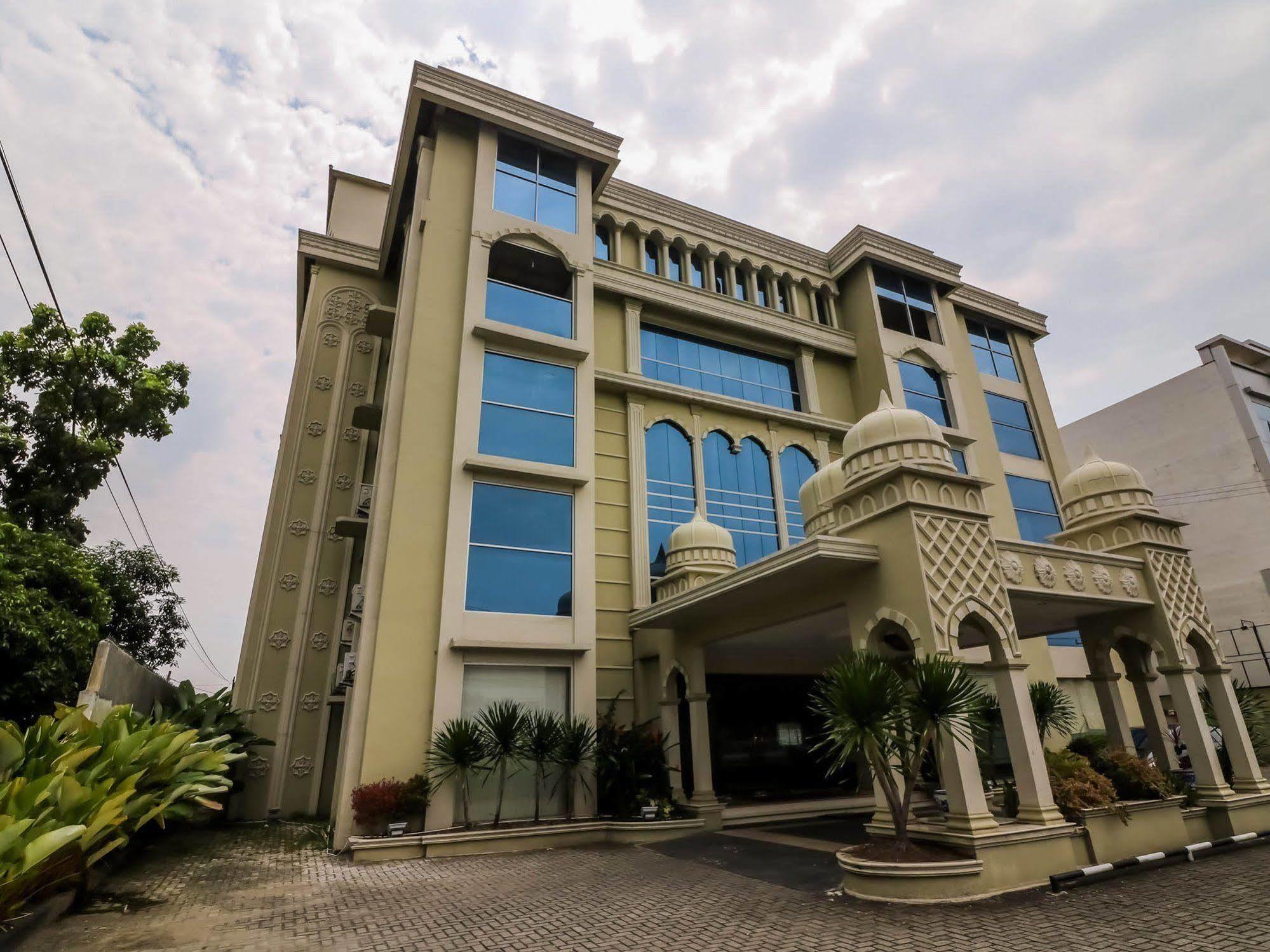 Nida Lapangan Petisah
