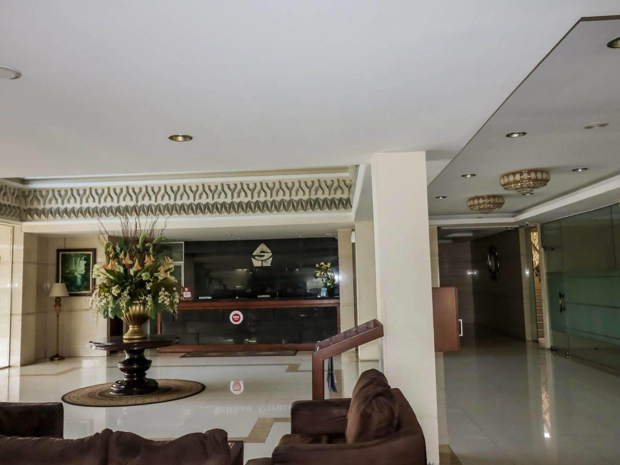 Nida Lapangan Petisah Hotel 2*